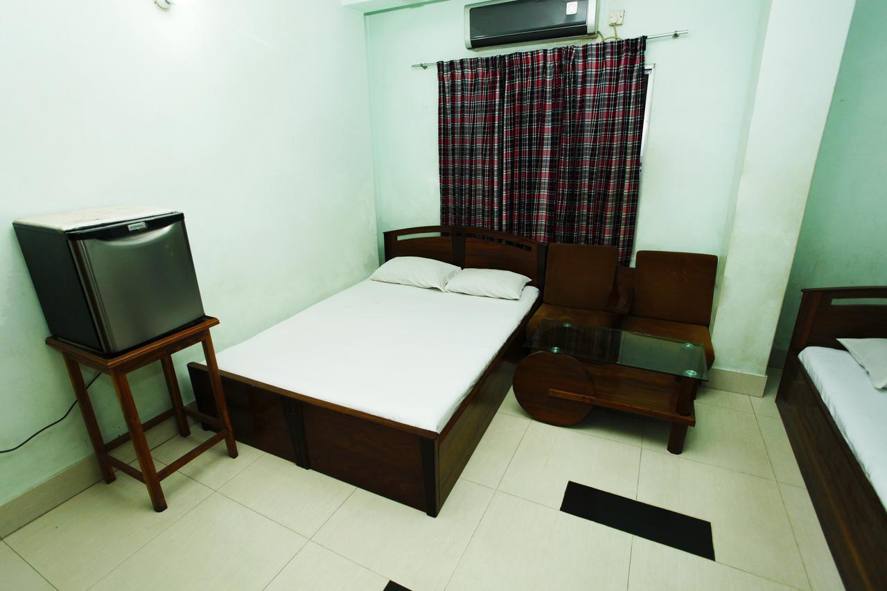 Hotel Star Park Dakhin Kattali Стая снимка