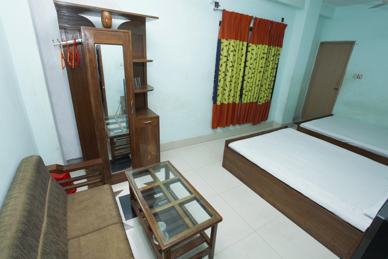 Hotel Star Park Dakhin Kattali Стая снимка